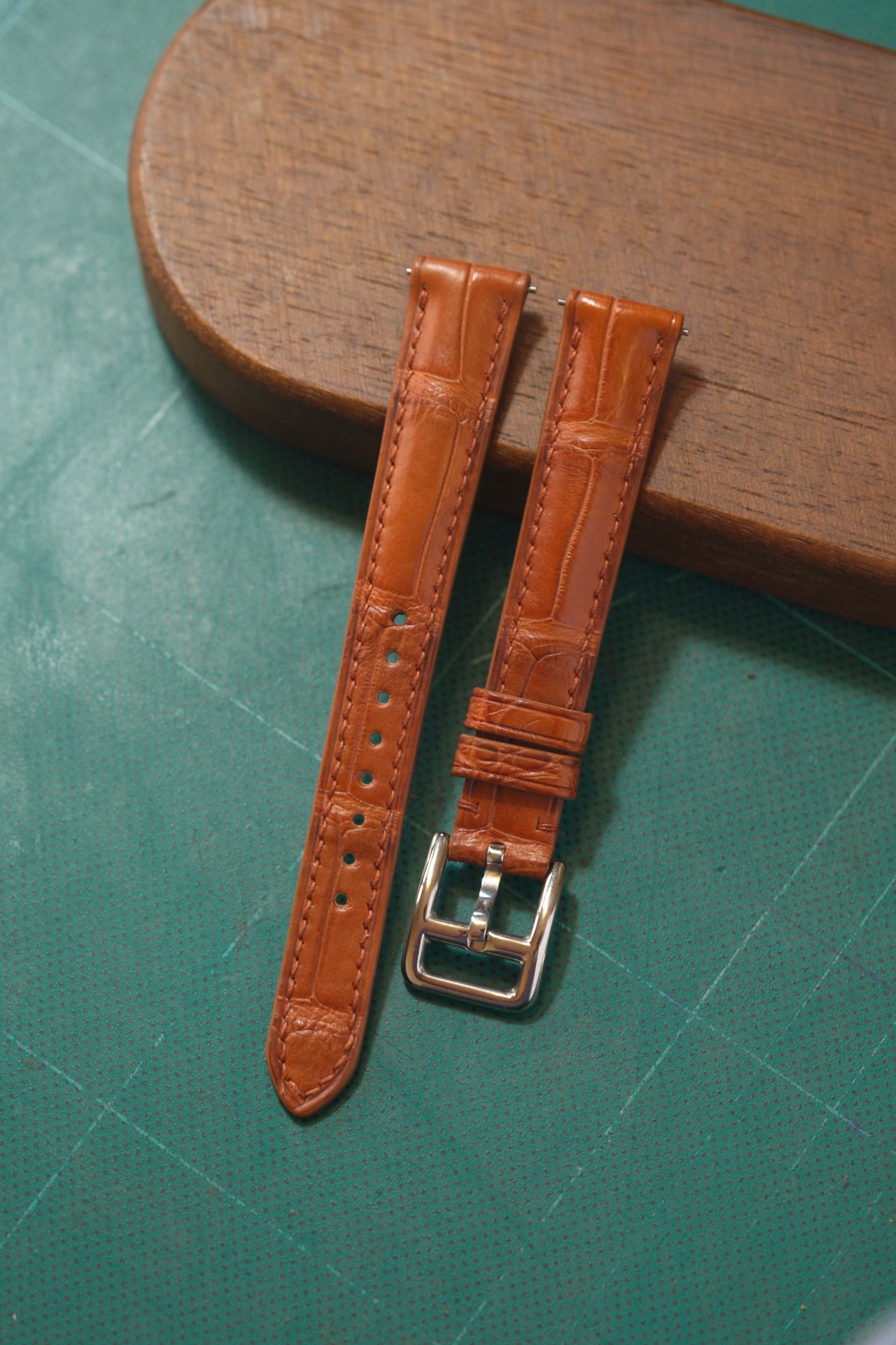 (14mm) Cognac Alligator Leather Strap